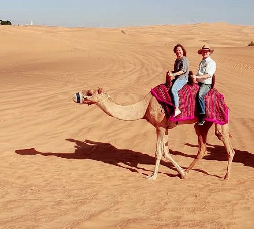 Dubai: in der W�ste an der Grenze zum Oman