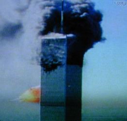 Zerst�rung des World Trade Centers, dem mit 420m - mit Sendemast 526m - einst h�chsten Geb�ude der Welt