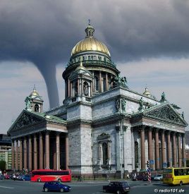 St.Petersburg: St.Isaak-Kathedrale - Isaakiewski Sobor, eine der gr&ouml;ssten Kuppelkirchen der Welt (letztes Foto des Tages, danach ging es rund...)